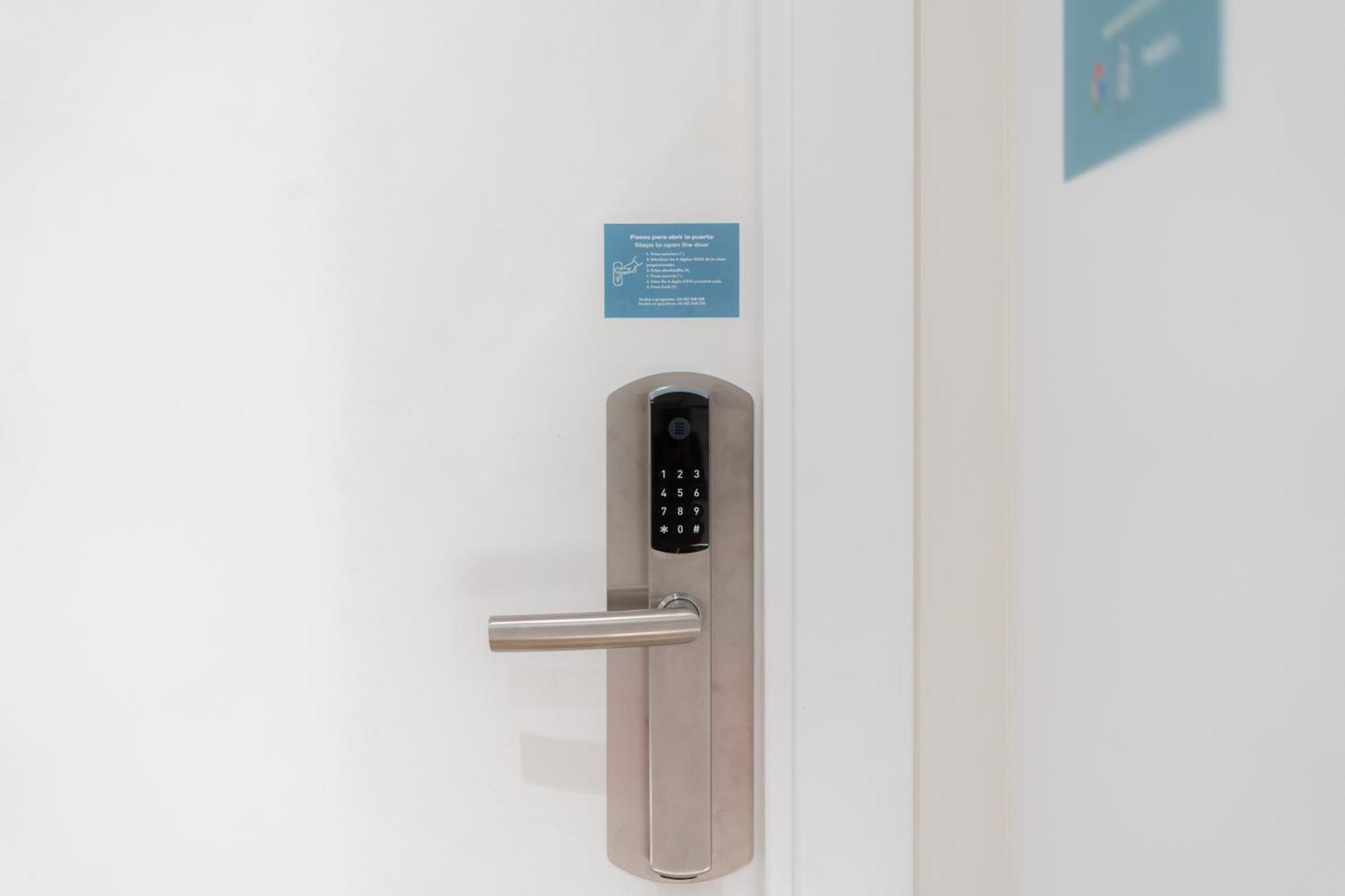 I'M Room Suites Nuevos Ministerios - Bernabeu 'Digital Access' Мадрид Екстериор снимка