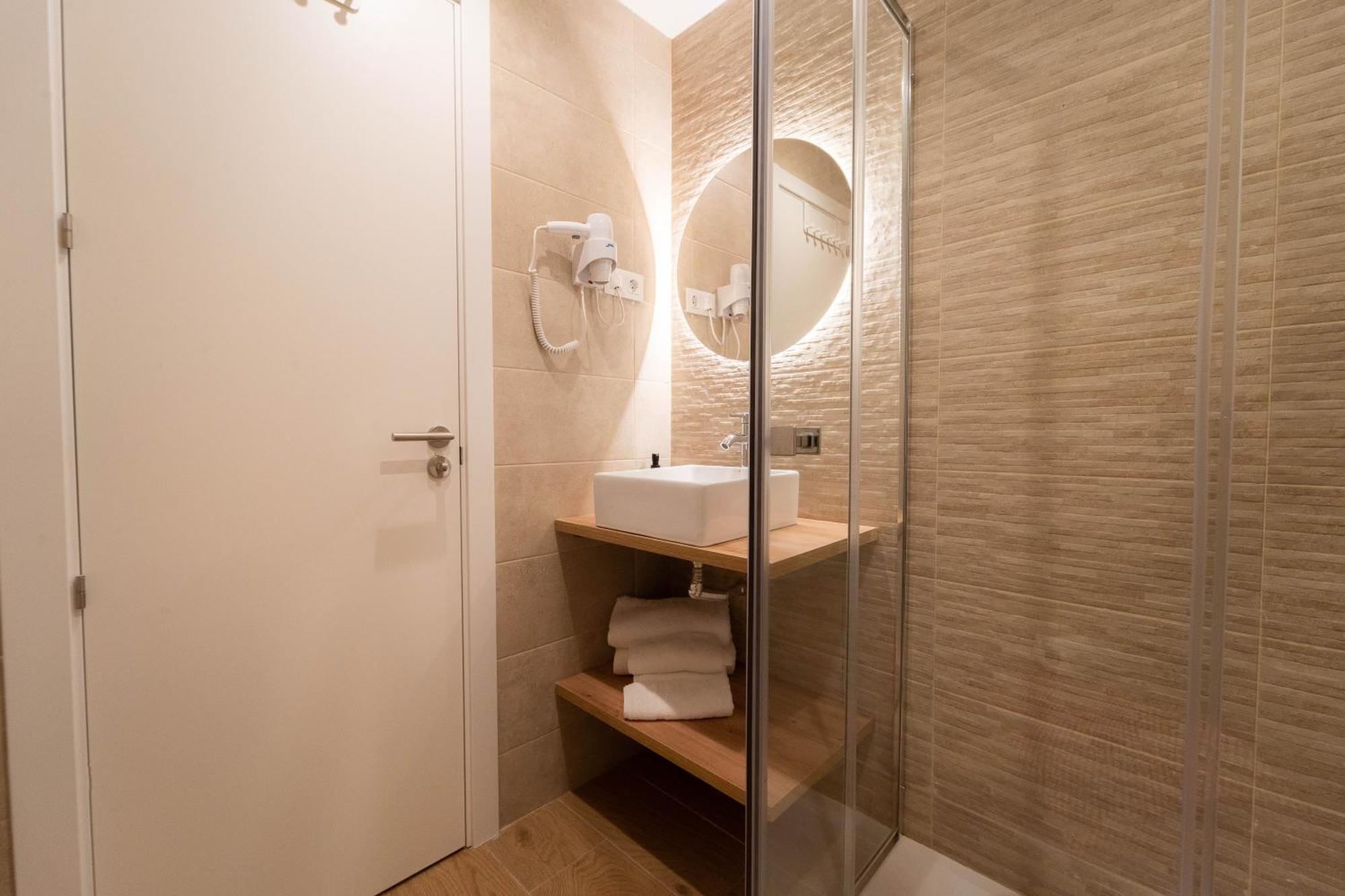I'M Room Suites Nuevos Ministerios - Bernabeu 'Digital Access' Мадрид Стая снимка